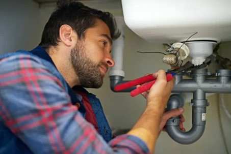 Hiring-a-Proffesional-Plumber.2503180627516